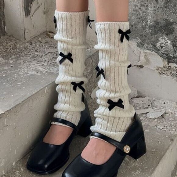 NWT, Knitted Bow Detail Leg Warmers - Picture 1 of 1